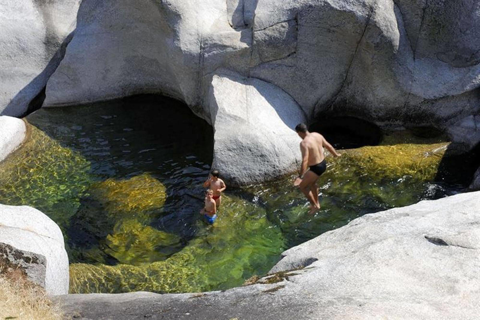 Apartamentos Valle Del Jerte El Huerto Del Cura Cabezuela Del Valle Luaran gambar