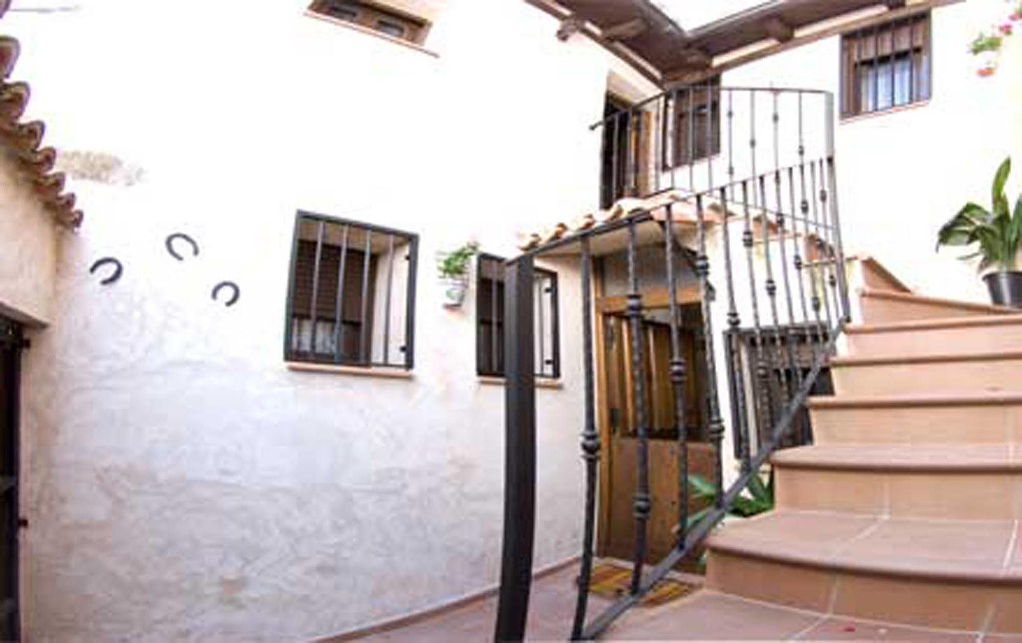 Apartamentos Valle Del Jerte El Huerto Del Cura Cabezuela Del Valle Luaran gambar